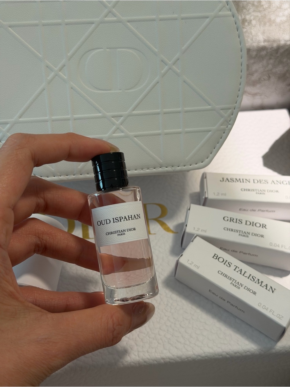 Dior Women Pouch with Lipstick & Lip Gloss Set — White - Picture 10 of 12